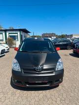 Toyota Corolla Verso 2.0 D-4D Sol 7-Sitzer - Toyota Corolla Verso mit Diesel-Antrieb: 2.0