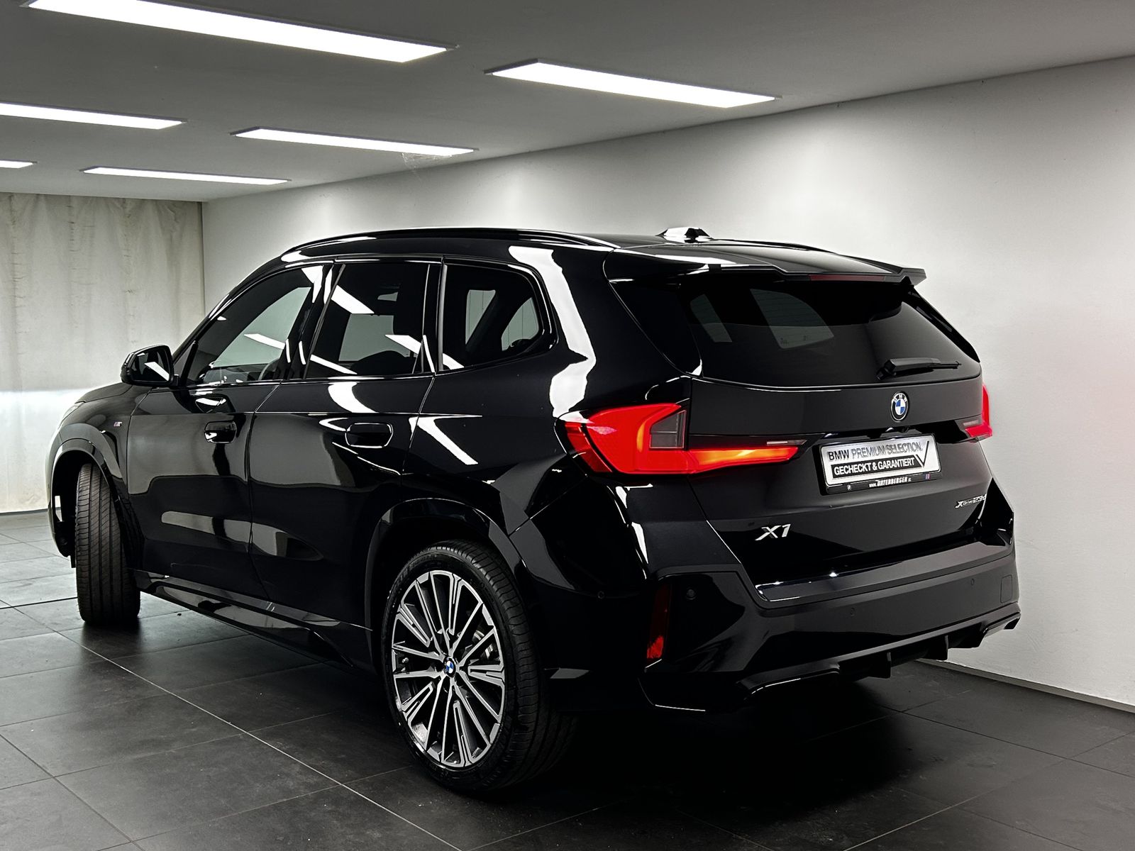 BMW X1 xDrive23d M Sportpaket Head-Up Harman/Kardon  imagem 3