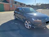 Volkswagen Touareg 3.0 TDI R line Excl Terrain Tec... - VW Touareg Gebrauchtwagen in Bremen