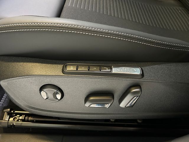 Ford Explorer Select RWD