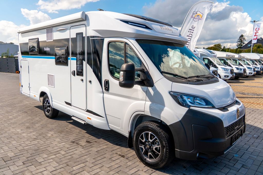 ONTOUR C 700 GQ *Mj.25*Queensbett*L-Sitzgruppe*