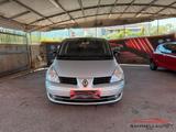 Renault Espace 2.0 175CV Initial 7 POSTI - Renault Grand Espace: Van