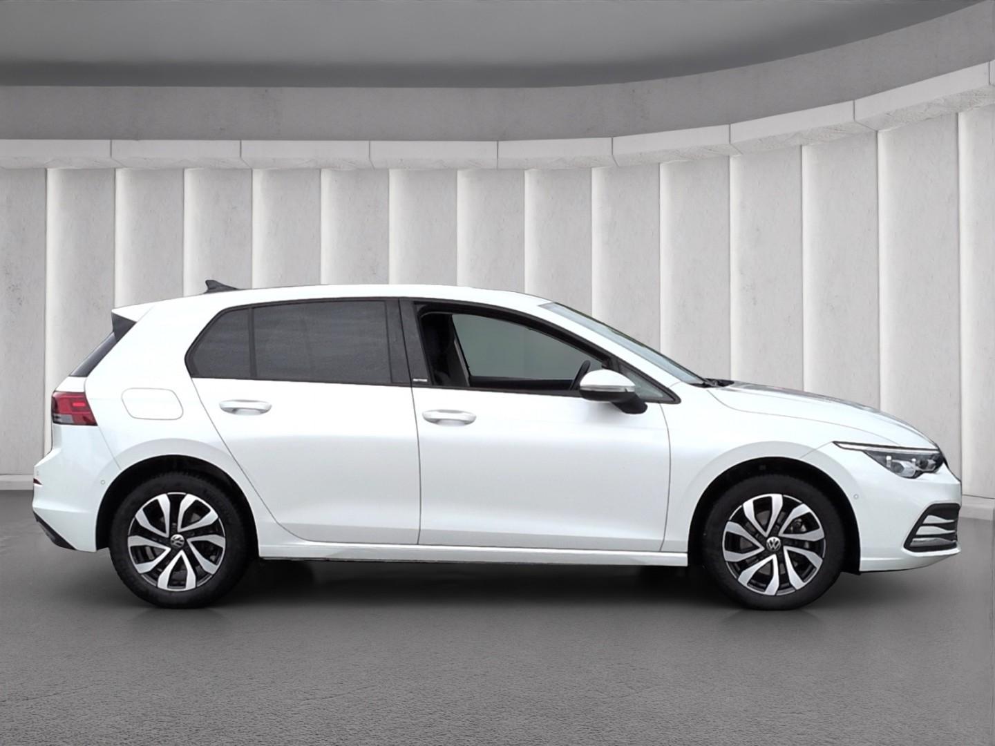 Volkswagen Golf VIII ACTIVE 1.5TSI*StndHzg HeadUp ACC 4xSHZ