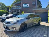 Toyota Avensis Combi 2.2 D-4D Automatik Edition (2014) - Toyota Avensis in Solingen