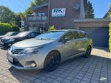 Toyota Avensis Combi 2.2 D-4D Automatik Edition (2014) - Toyota Avensis aus 2014