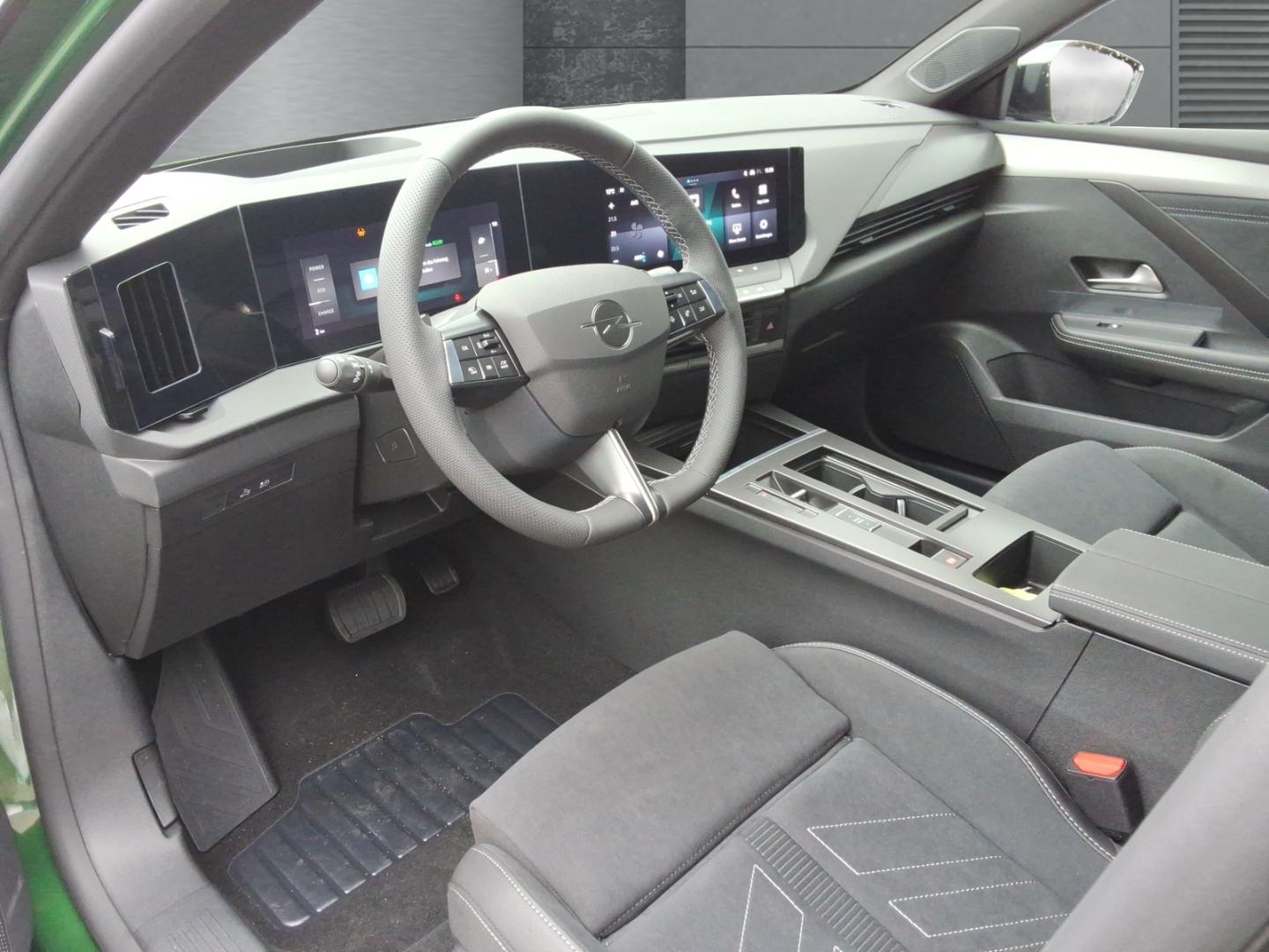 Opel Astra Electric ST Ultimate 58kWh AHK-abnehmbar A