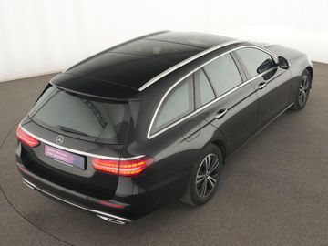 Mercedes E 220 - 11