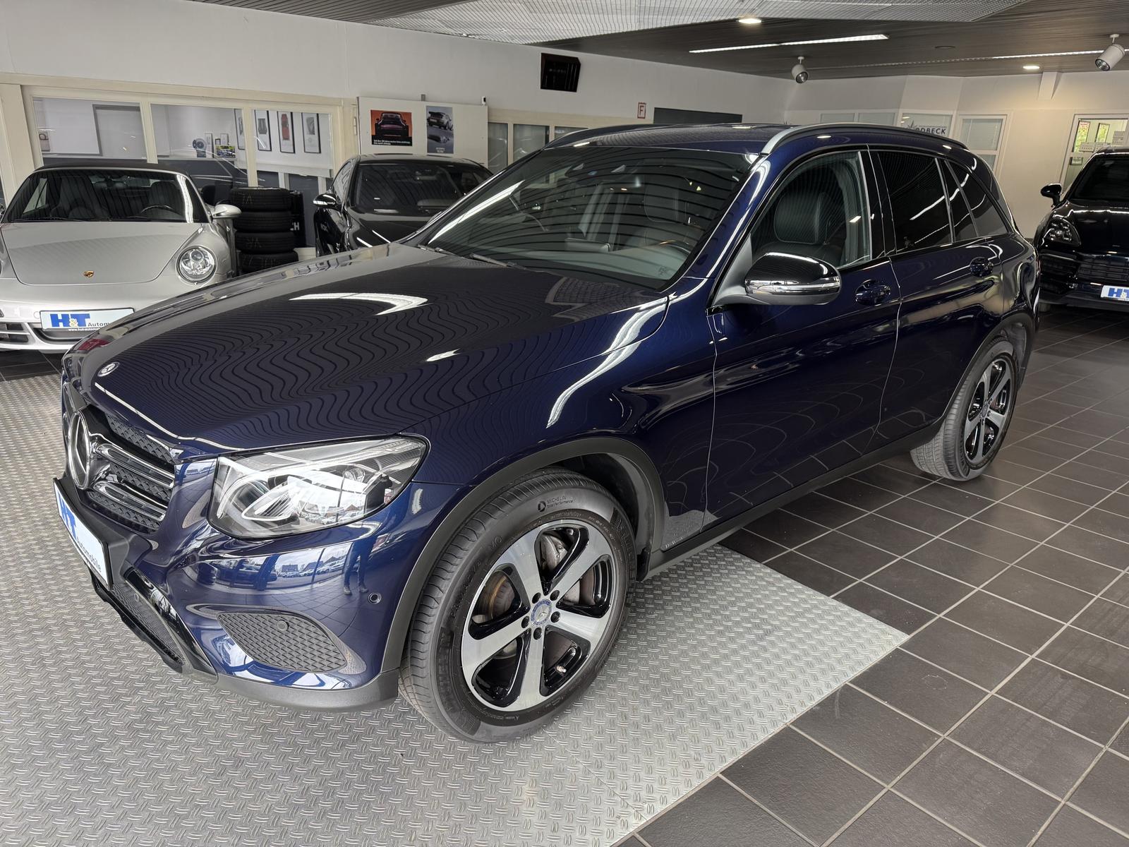 Mercedes-Benz GLC 250d 4Matic Exclusive NightPaket/LED/AHK/19"
