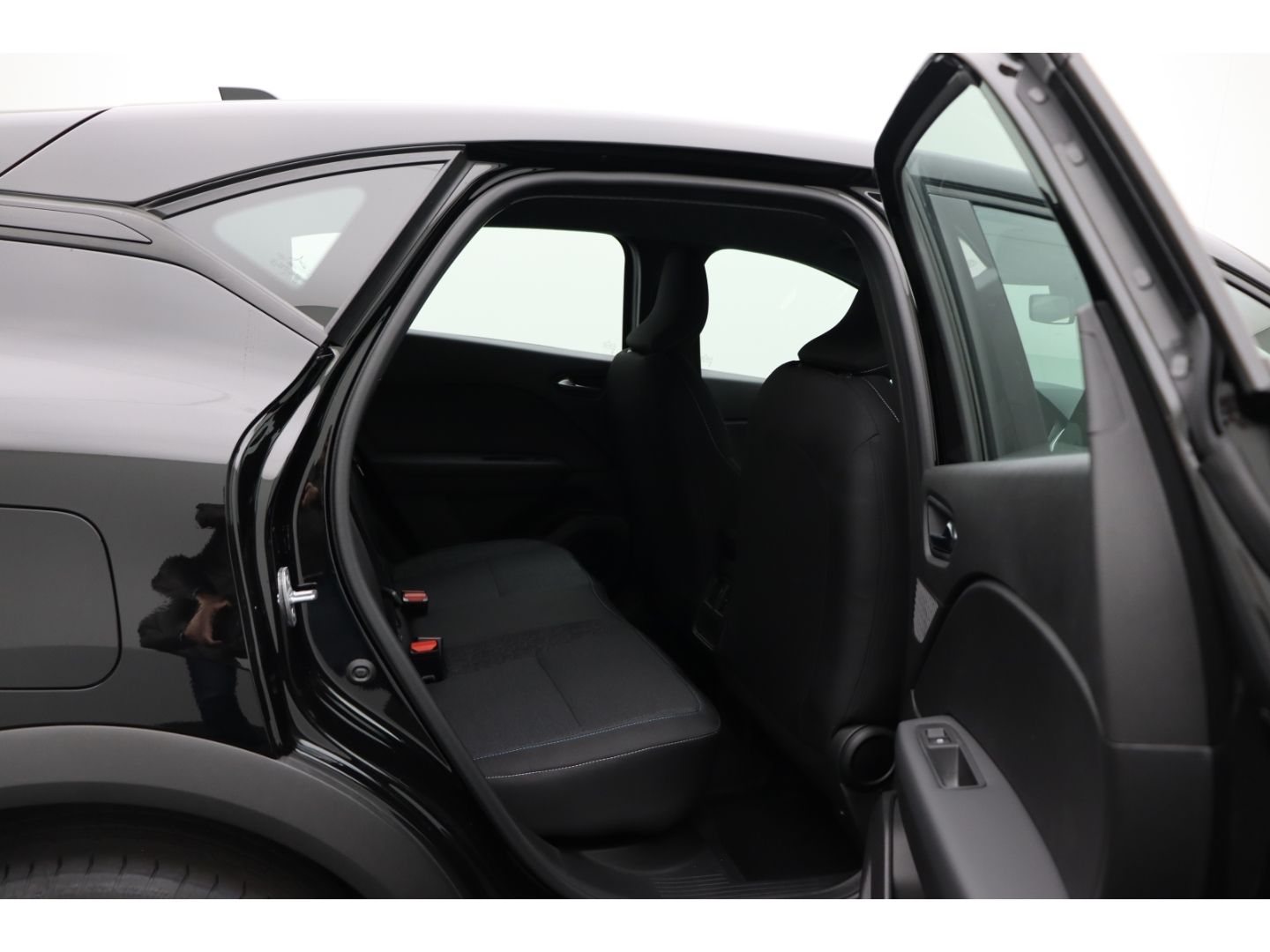 Fahrzeugabbildung Mitsubishi ASX Diamant 1,2 l Turbo-Benziner 6MT LED AppleCP