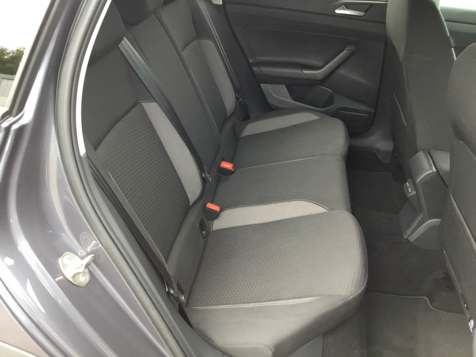 Fahrzeugabbildung Volkswagen Taigo 1.0 TSI Life+LED+App Connect+Kamera