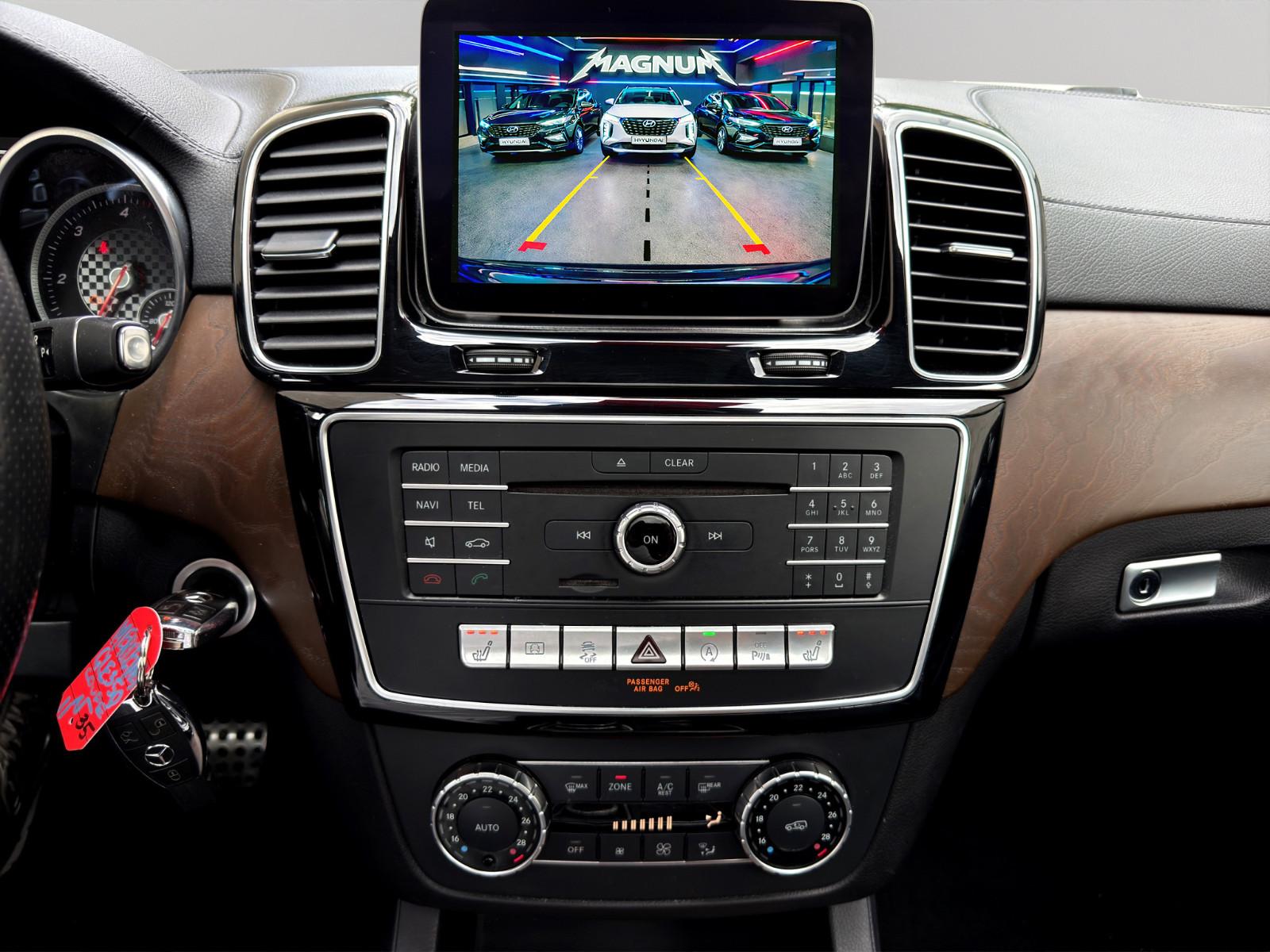 Mercedes-Benz GLE 350CDi V6 COUPE 4MATIC AMG*Leder*Pano*R-Cam*