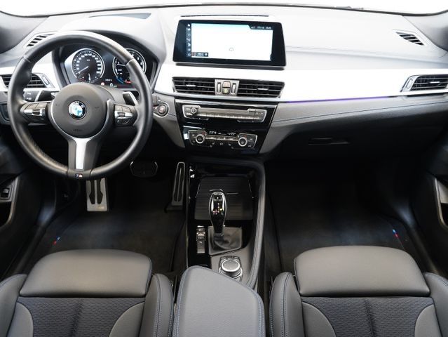 Fahrzeugabbildung BMW X2 sDrive 20 i M Sport LED/HEADUP/KEYLESS/KAMERA