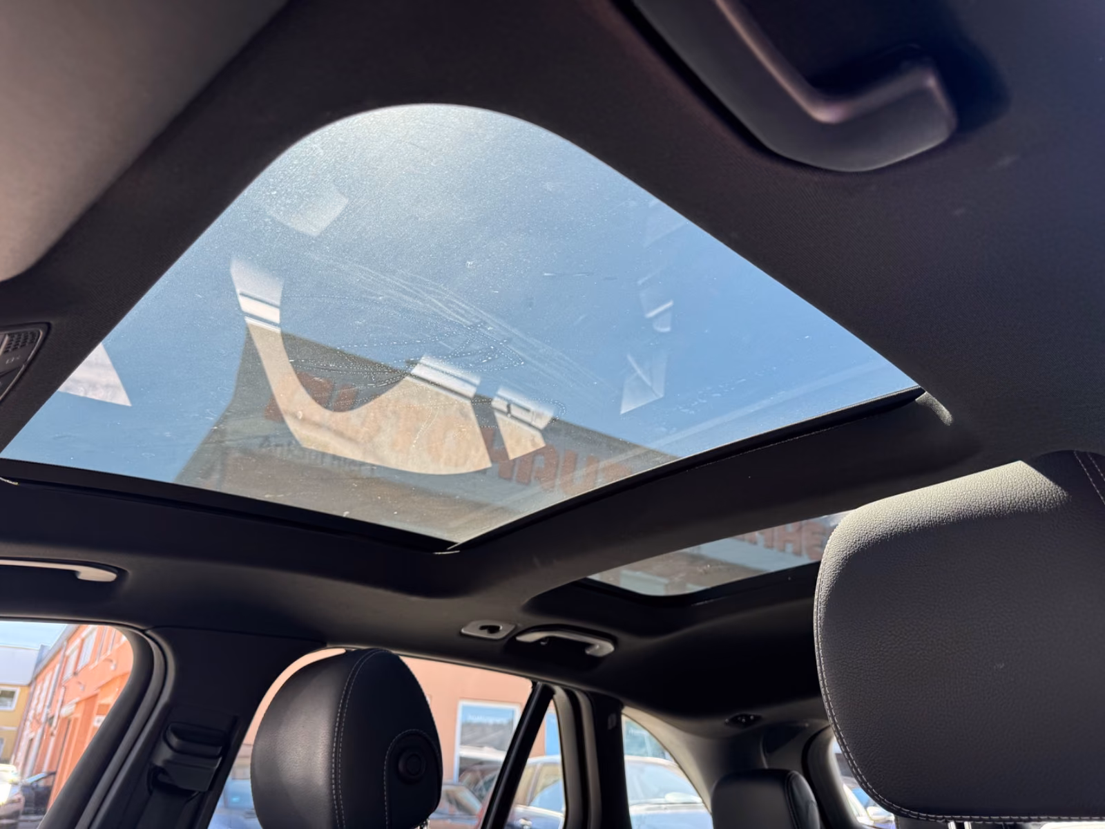 MERCEDES-BENZ GLC 350 D EXCLUSIVE / 9G / 4M / AIRM / LED / BURMEISTER / 360 /258 CH - HAYON ÉLECTRIQUE - TOIT OUVRANT - TOIT PANORAMIQUE