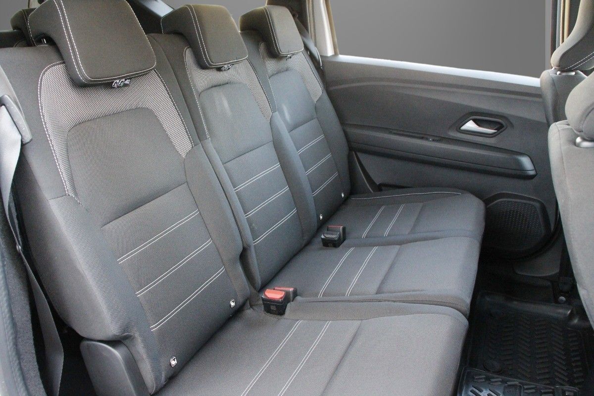 Fahrzeugabbildung Dacia Jogger Expression TCe 110 7-Sitzer