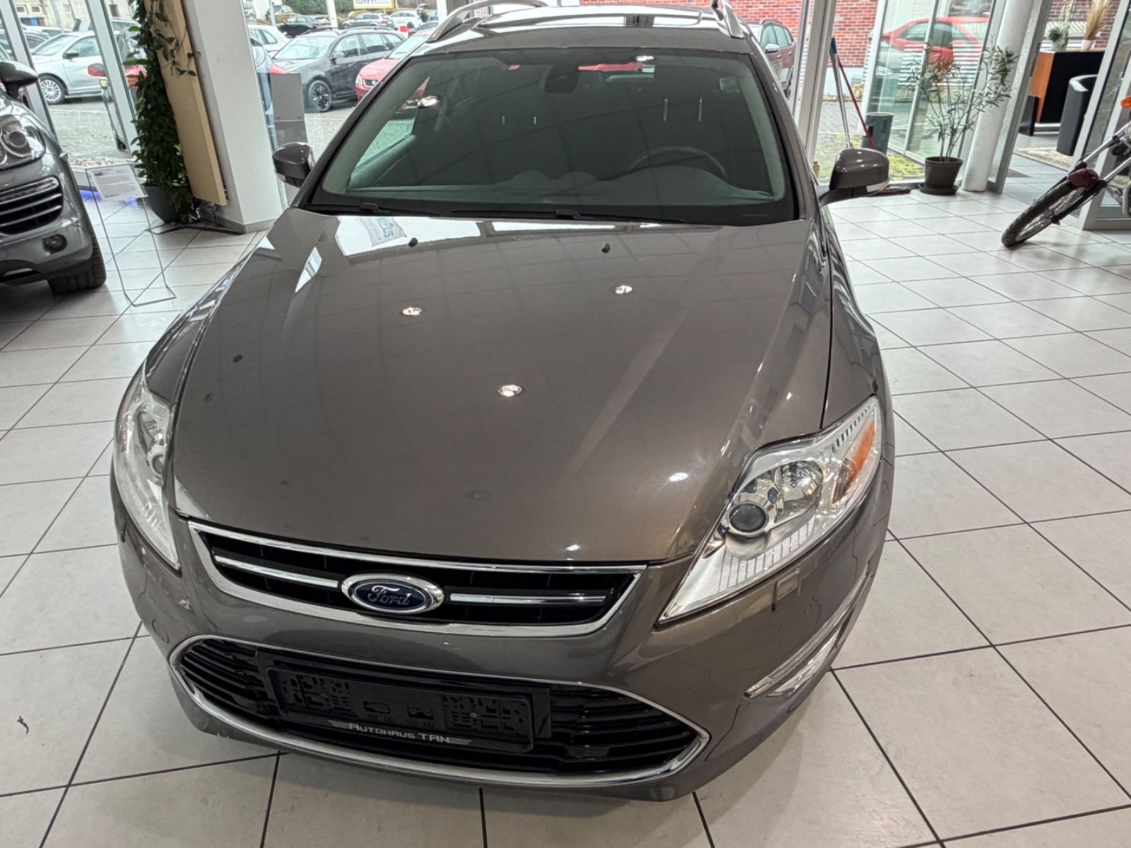 Fahrzeugabbildung Ford Mondeo Turnier Titanium