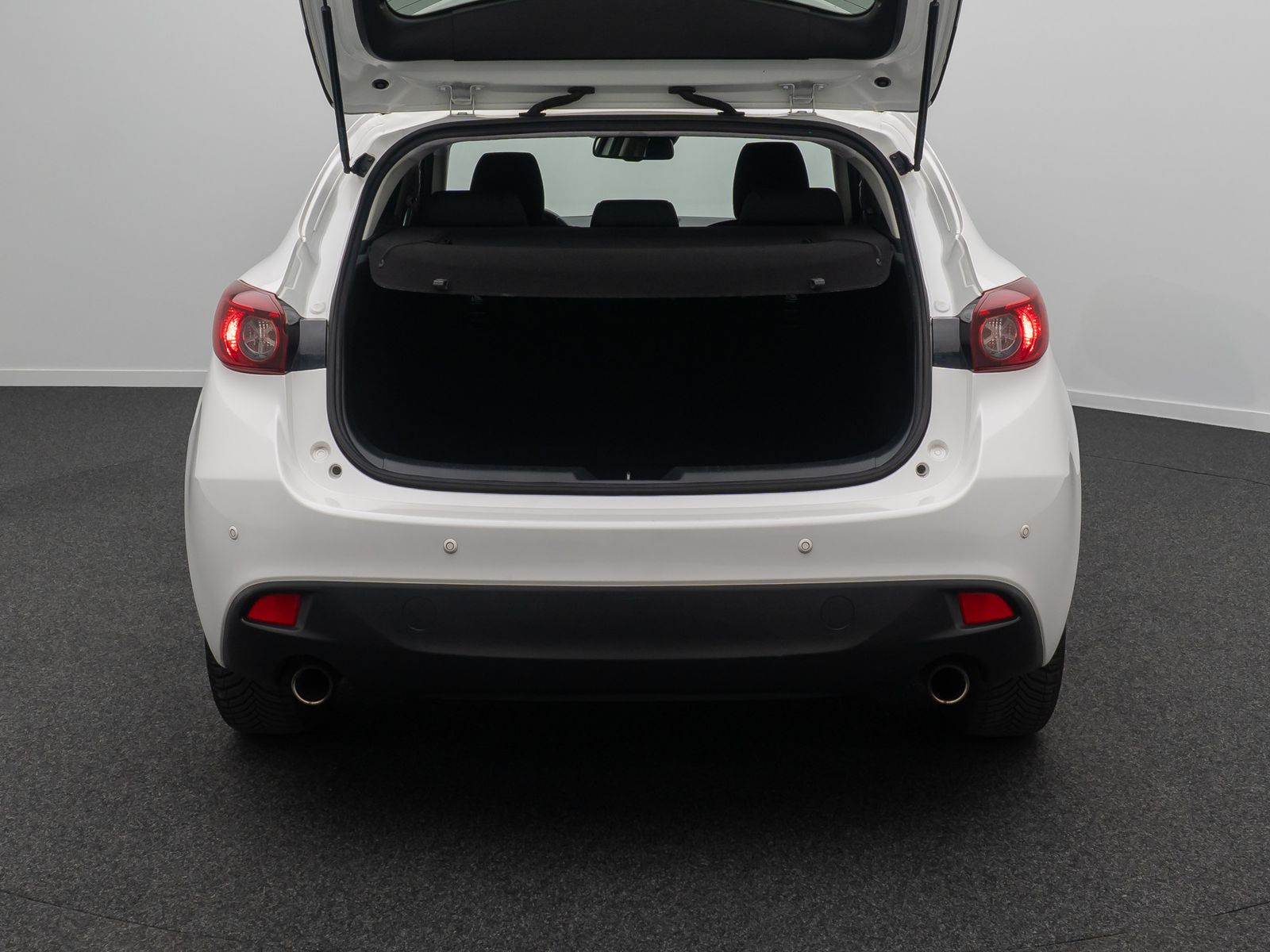 Fahrzeugabbildung Mazda 3 Center-Line HiFi Navi Tempomat Notbrems Klima