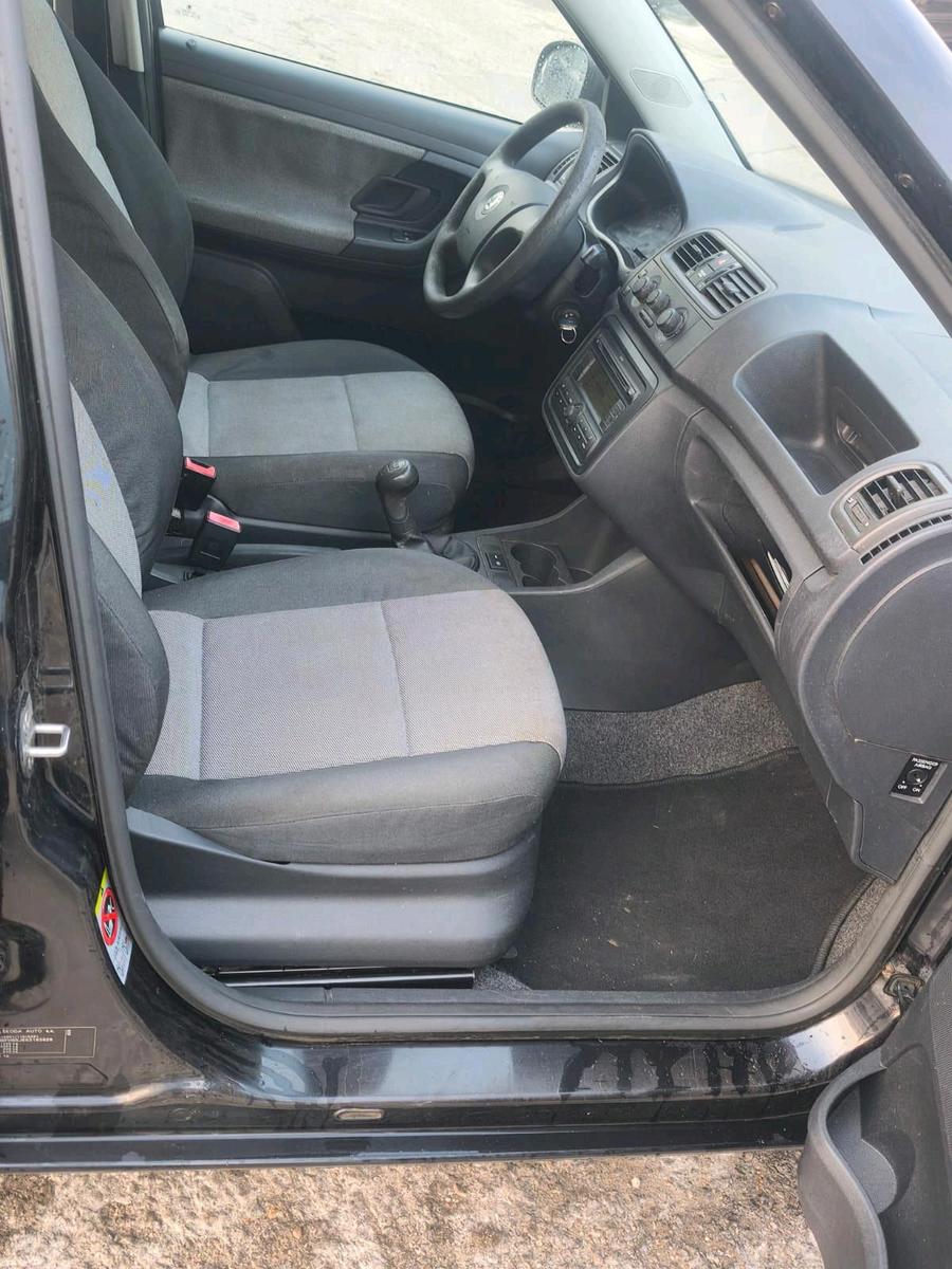 Skoda Fabia 2009 — photo 10