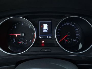 Volkswagen Tiguan - 6