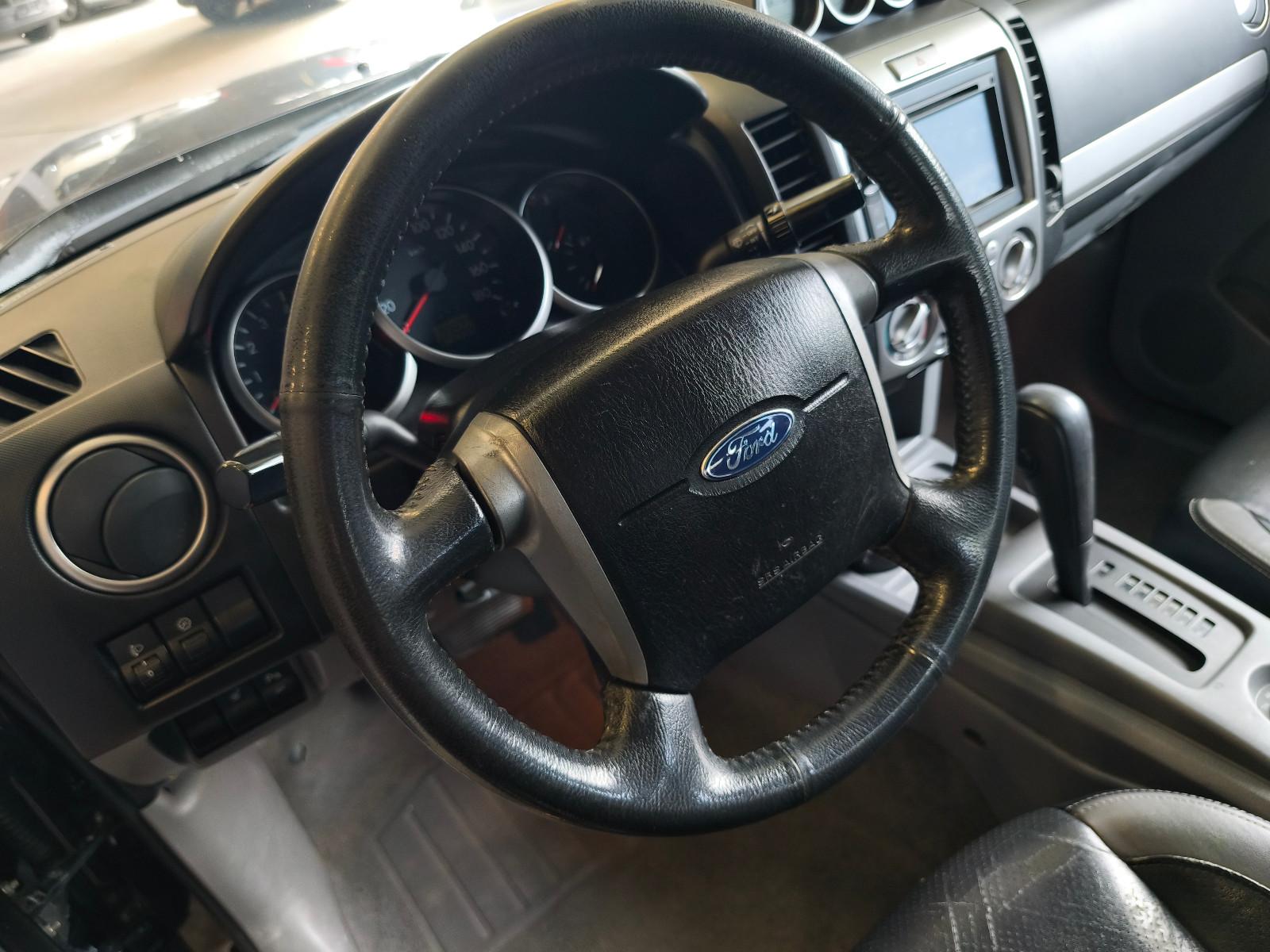 Ford Ranger XLT Limited Double Cabine 3.0 TDCi 4x4 | 156 ch | BVA | Cuir | Sièges chauffants | Attelage | Bac de benne