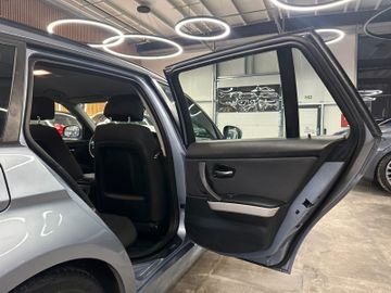 BMW 318 d Touring *Klima*SHZ*TÜV*Navi*PDC*AHK*