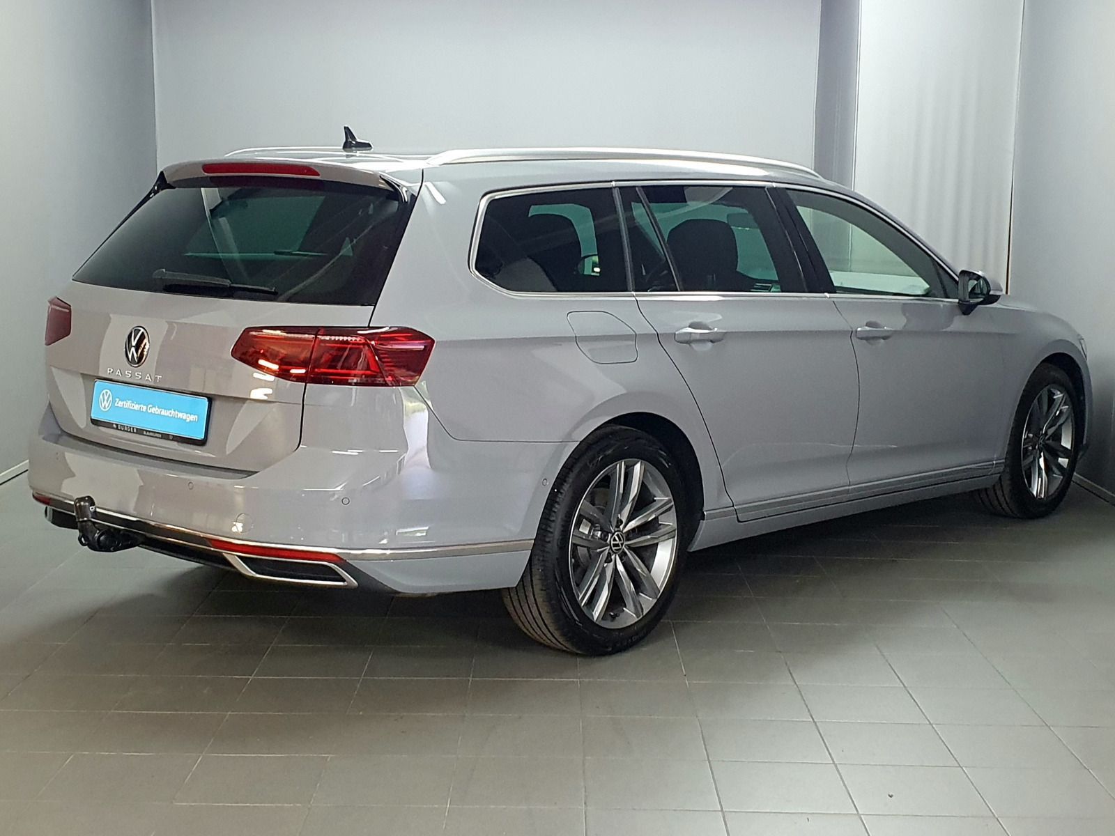Volkswagen Passat Variant Elegance 2.0TSI DSG AHK IQ.LIGHT foto 4