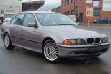 BMW 528i//1.HAND//TÜV+SER. NEU//M-Paket//AUTOMATIK//