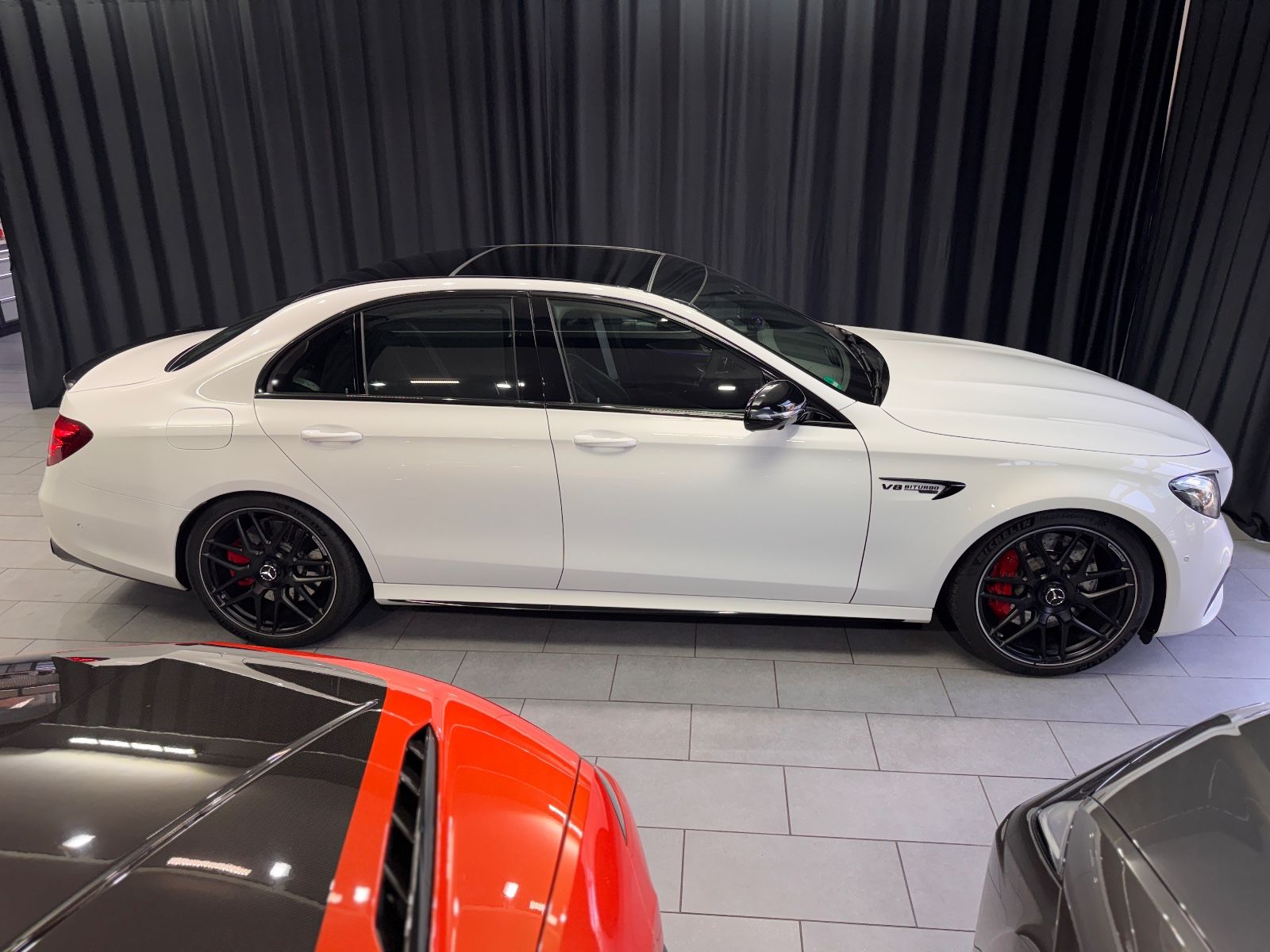 Fahrzeugabbildung Mercedes-Benz E 63 S AMG 4Matic+|AMG DRIVER|BURMESTER|TV|VOLL