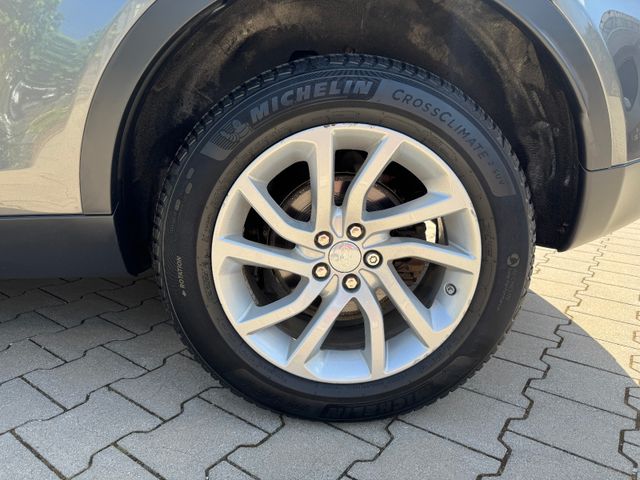 Land Rover Discovery Sport SE AWD