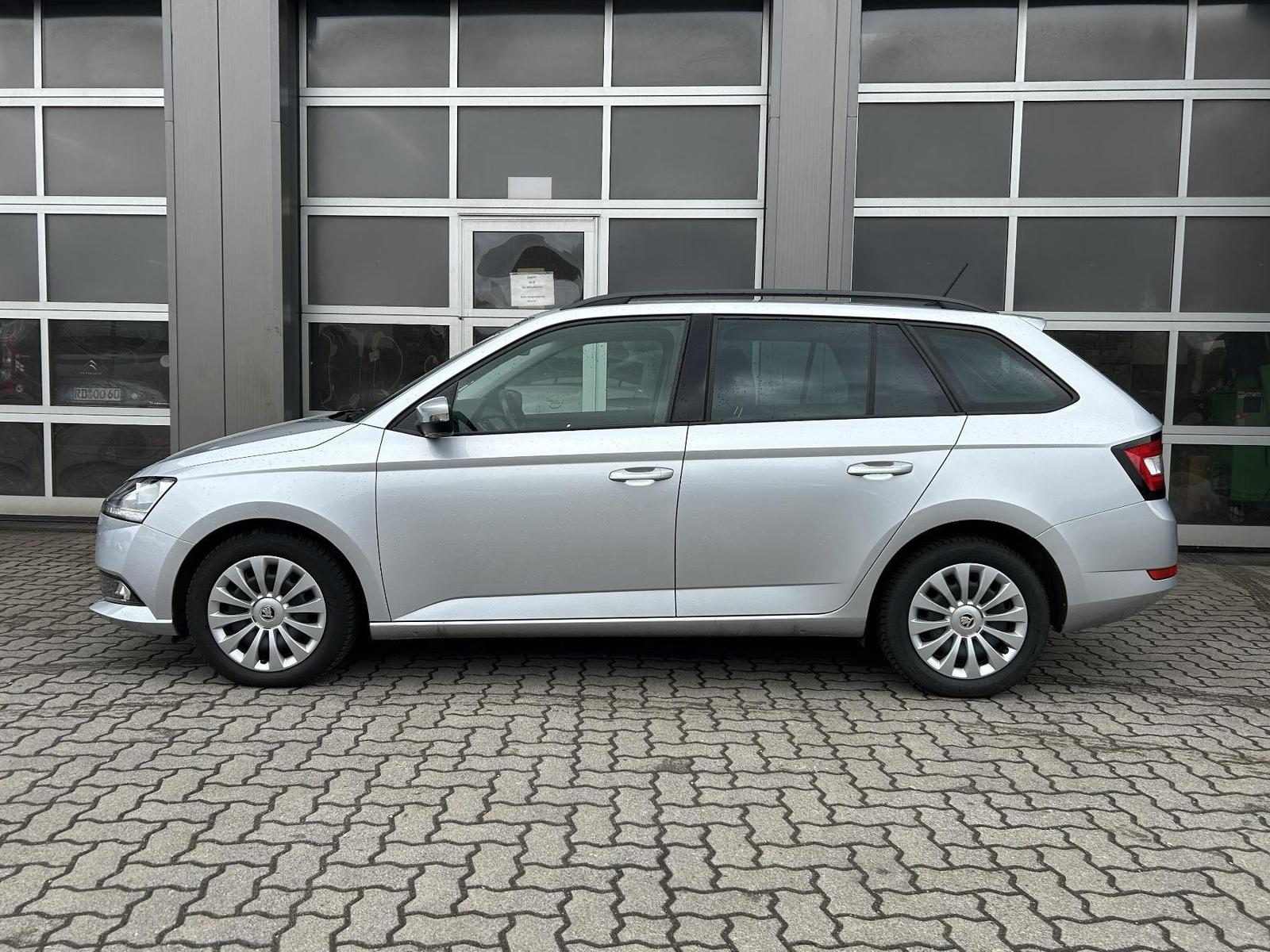 Skoda Fabia Combi Ambition Shz PDC SmartLink