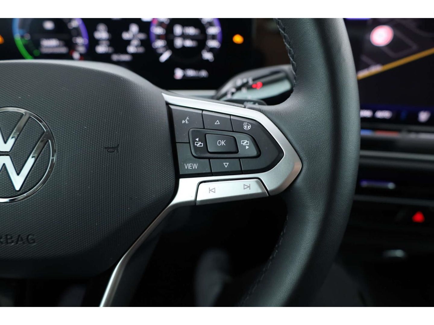 Volkswagen Passat 1.5 eHybrid Business DSG NAV/AHK/keyless foto 20