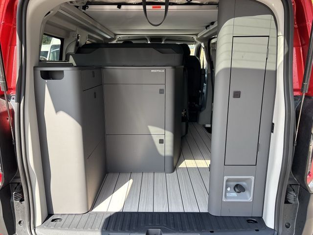 Fahrzeugabbildung Ford Tourneo Custom 2.0 320 L1 Nugget Titanium