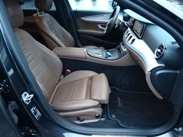 Mercedes E 200 - 10