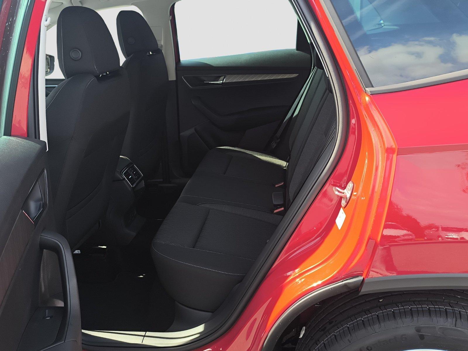 Skoda Karoq 2.0 TDI DSG Selection AHK NAV RFK ACC PDC