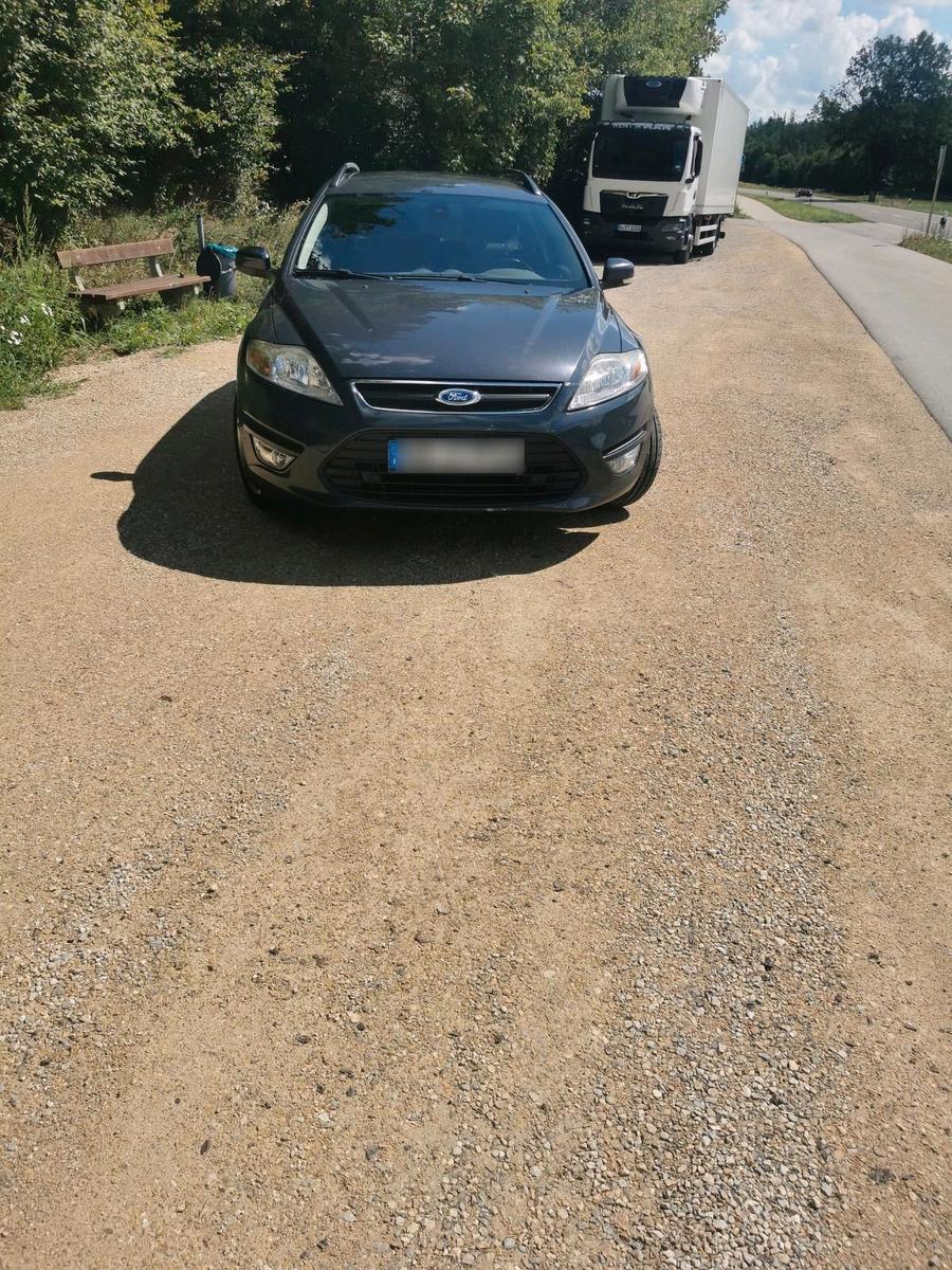 Ford Mondeo 2010 — photo 15