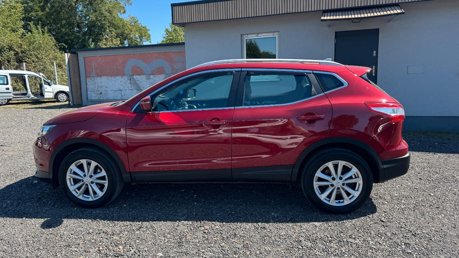Nissan Qashqai Acenta Panorama Tempomat AHK Sitzheizung