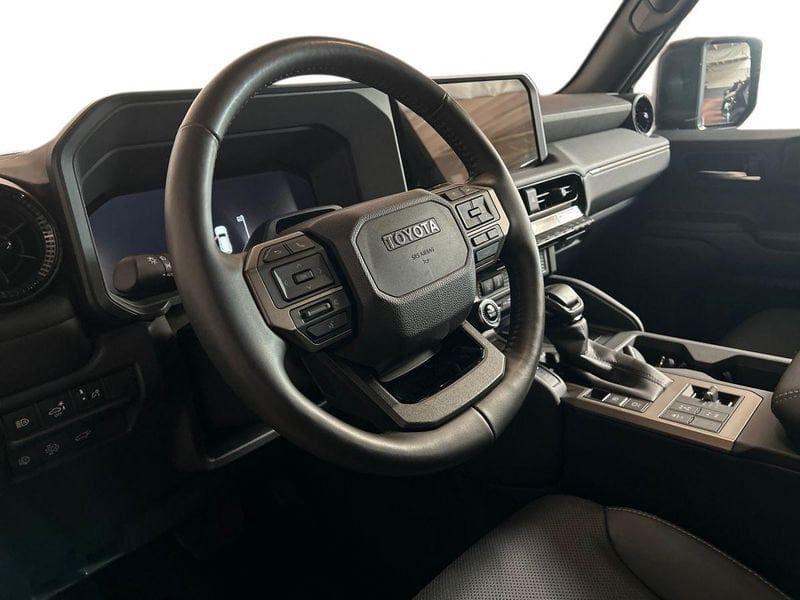 Toyota Land Cruiser 2.8 D-4D Adventure AWD Auto