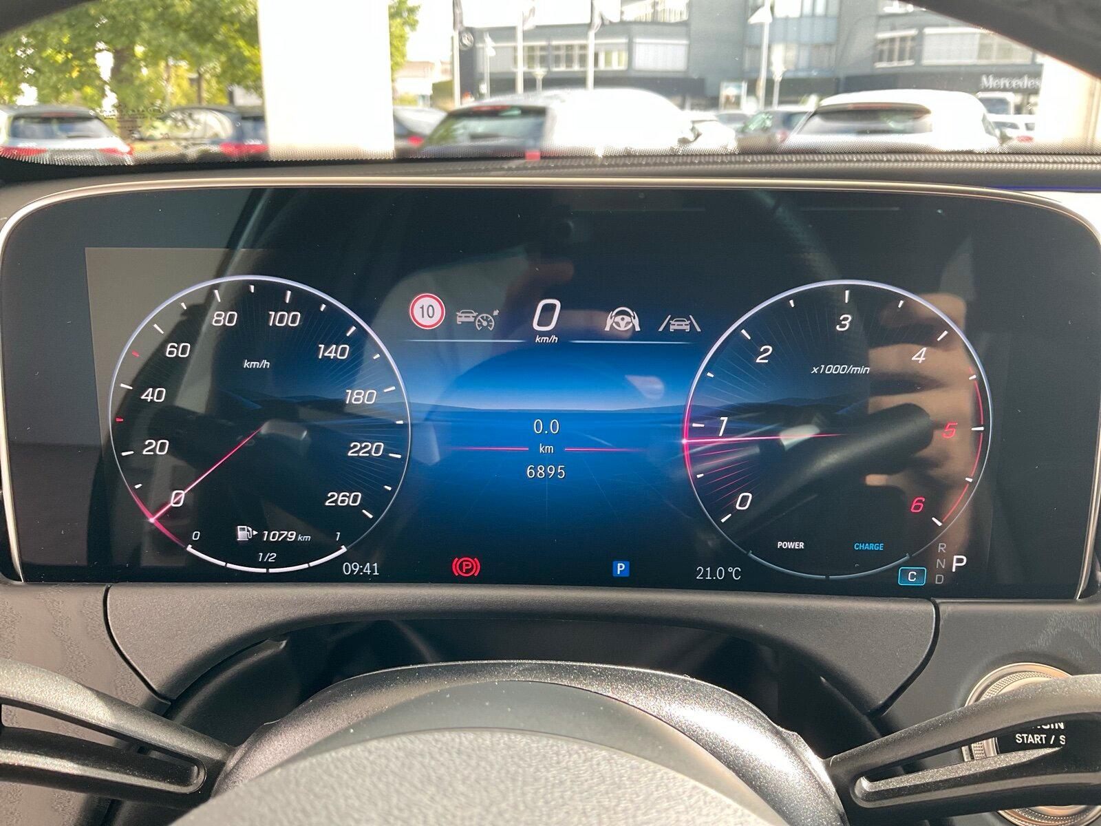 Mercedes-Benz E 220 d 4M T AMG Line/Distronic/Digital/Kamera