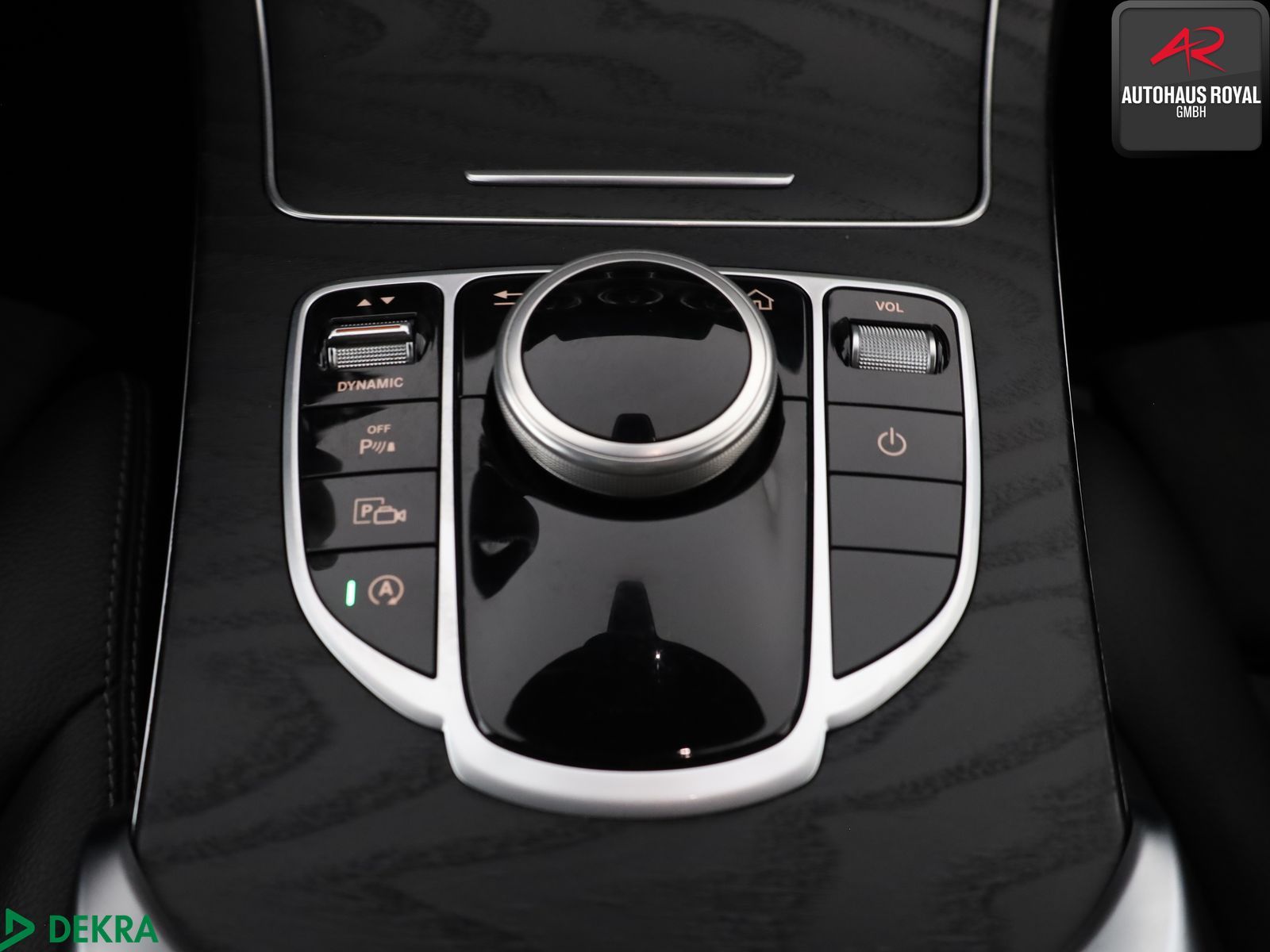 Mercedes-Benz C 220 d T 3x AMG NIGHT PANO,KEYLESS,AHK,CARPLAY foto 22