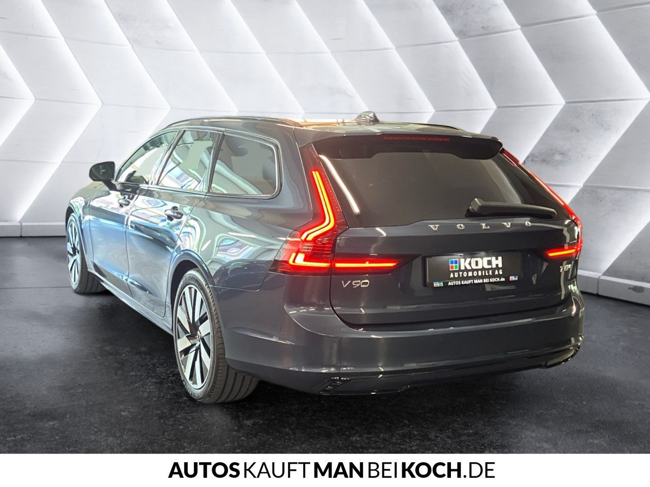Volvo V90 T8 TE AWD Dark HUD 360° PANO BLIS H/K foto 4