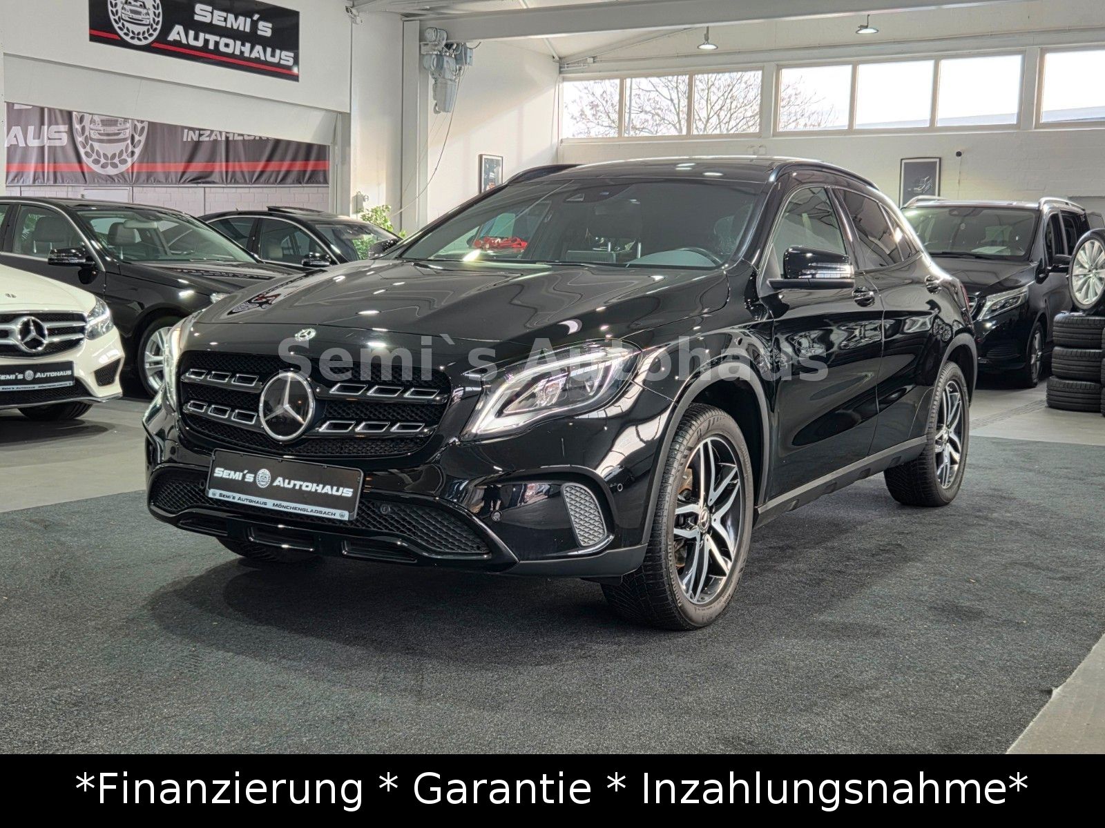MERCEDES-BENZ GLA 220d|Leder|Pano|LED|R-Kam