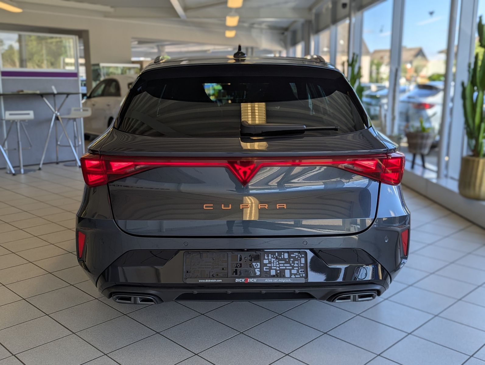 Fahrzeugabbildung CUPRA Leon 1.5 eTSI DSG Skyline Dinamica Memory AHK 19