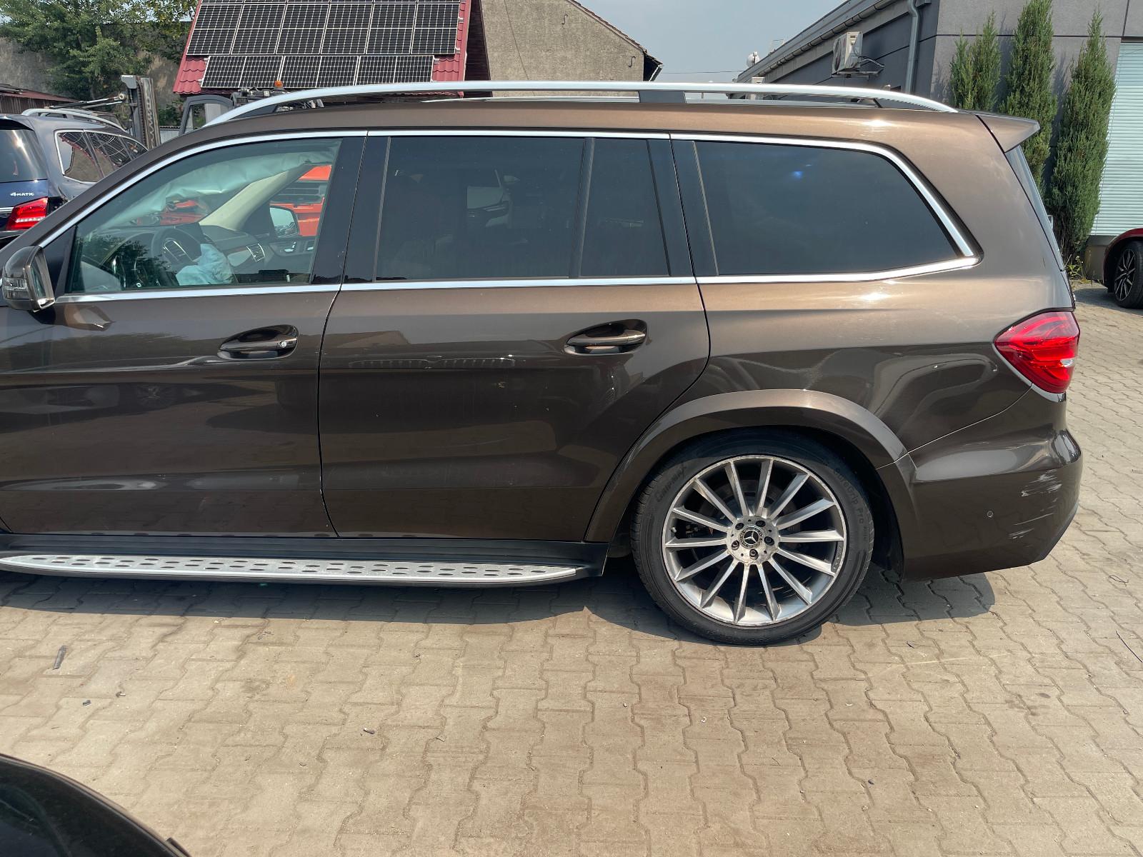 Mercedes-Benz GLS 350 4Matic Exclusive — foto 6