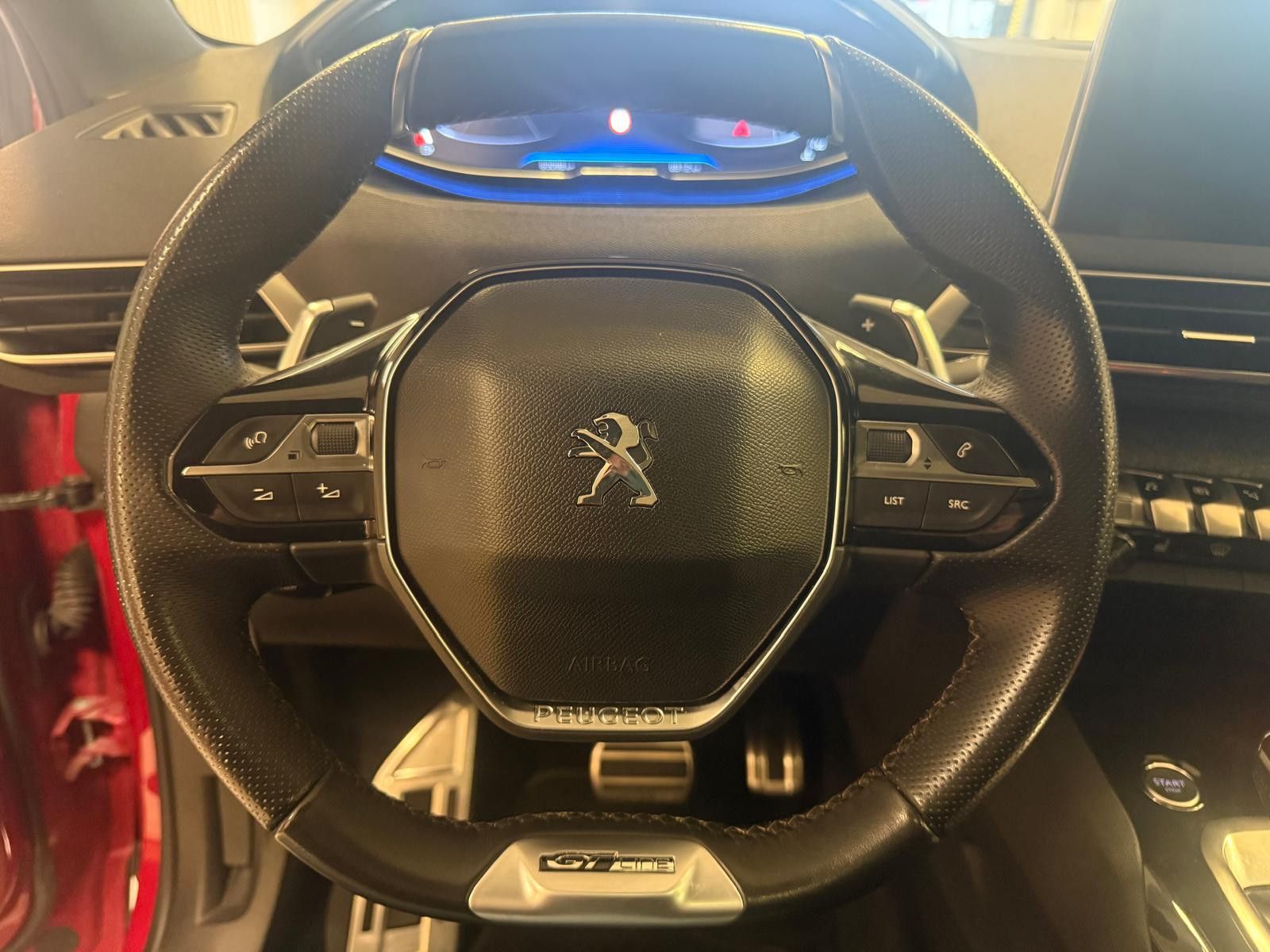Fahrzeugabbildung Peugeot 3008 Allure  GT /SCHECKHEFT/ LED/AHK/ PANORAMA