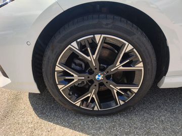 BMW 120d DAB LED Komfortzg. Parkassistent Klimaaut.