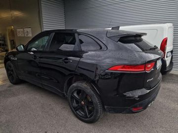 Jaguar F-Pace - 6