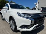 Mitsubishi Outlander 2,4 4WD Plug-in Hybrid *1.Hand* - gebrauchte Mitsubishi Outlander aus dem Jahr 2020
