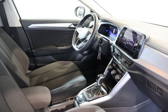 Volkswagen T-Roc 1.5 TSI DSG Life AID+NAVI+LANE+LED+17"