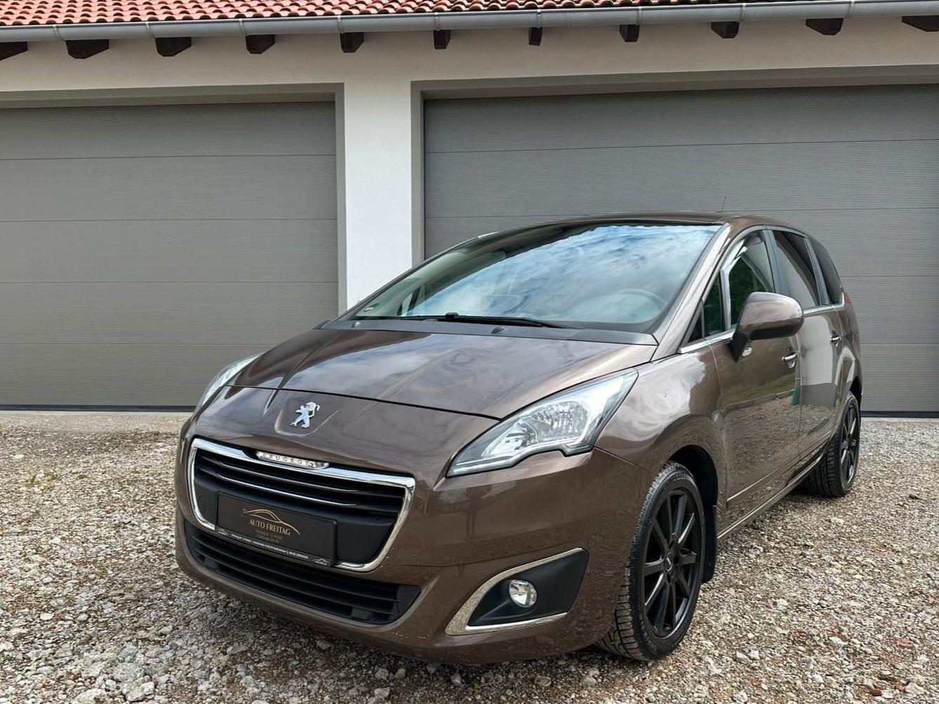 Peugeot 5008 Active*AHK*Navi*SHZ*PDC*RFK*