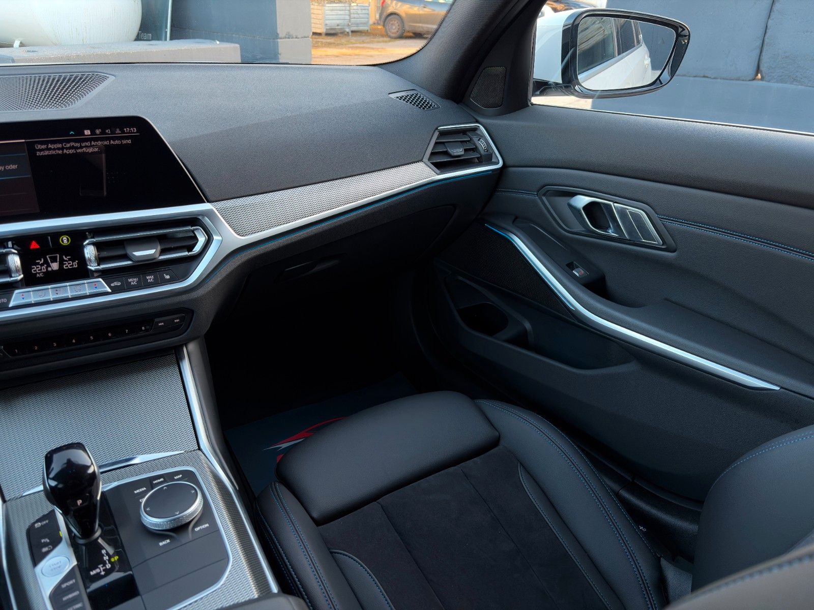 Fahrzeugabbildung BMW 320e G21 Touring M Sport Galvanik Akustik HiFi