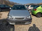 Toyota Avensis Limousine - gebrauchte Toyota Avensis aus dem Jahr 1999